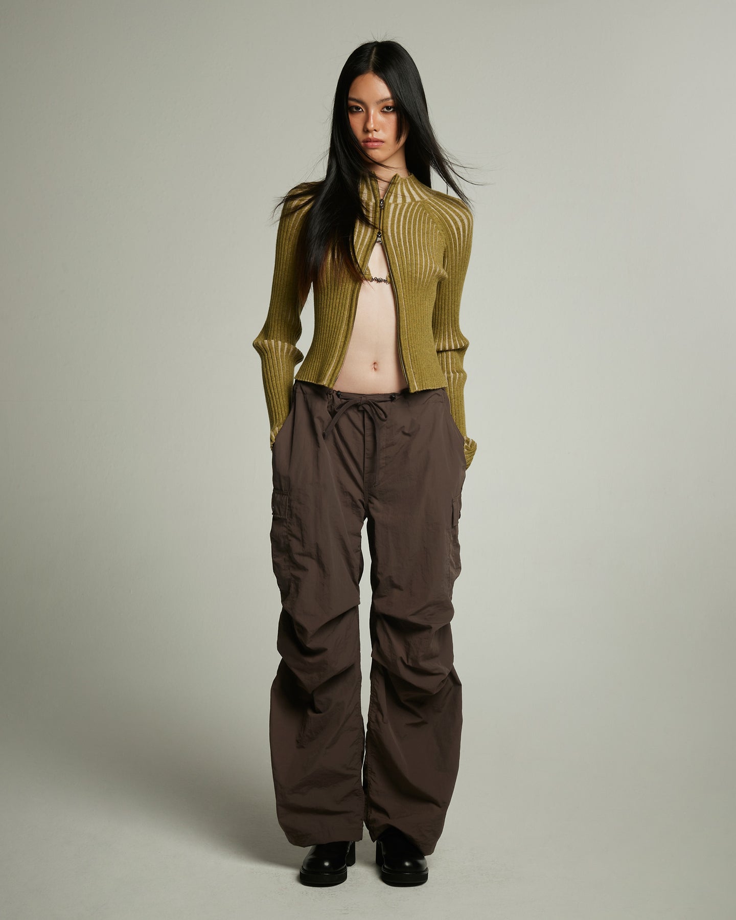 TOMMY CARGO PANTS_BROWN